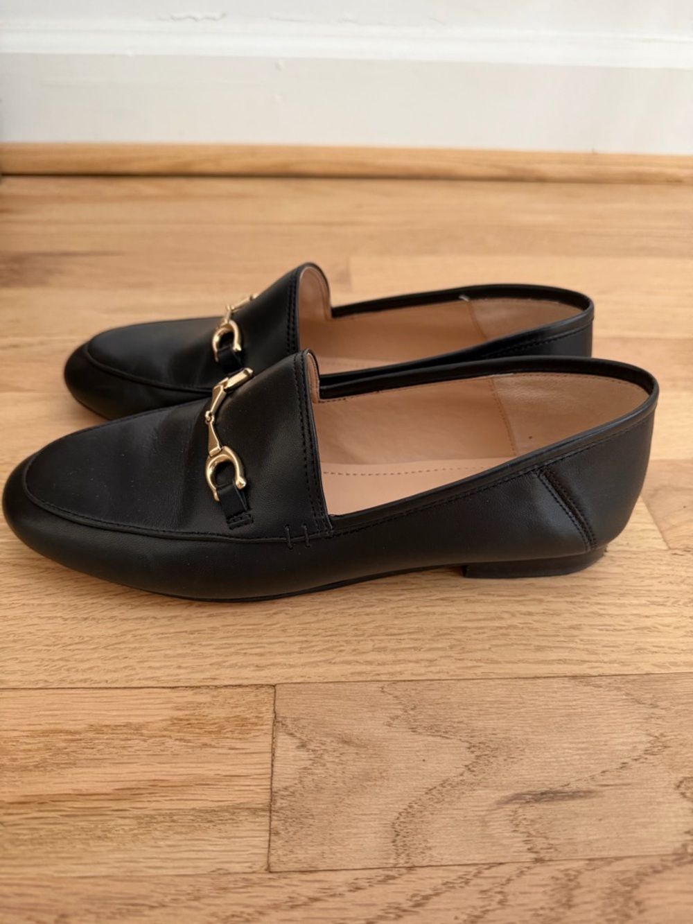 Coach Haley Black Leather Loafer with Gold Horsebit Size 6 - Picture 4 of 8